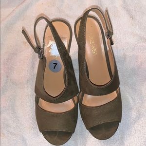 Green Nine West Heels